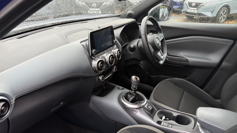 Nissan Juke 1.0 DiG-T 114 N-Connecta 5dr Petrol Hatchback